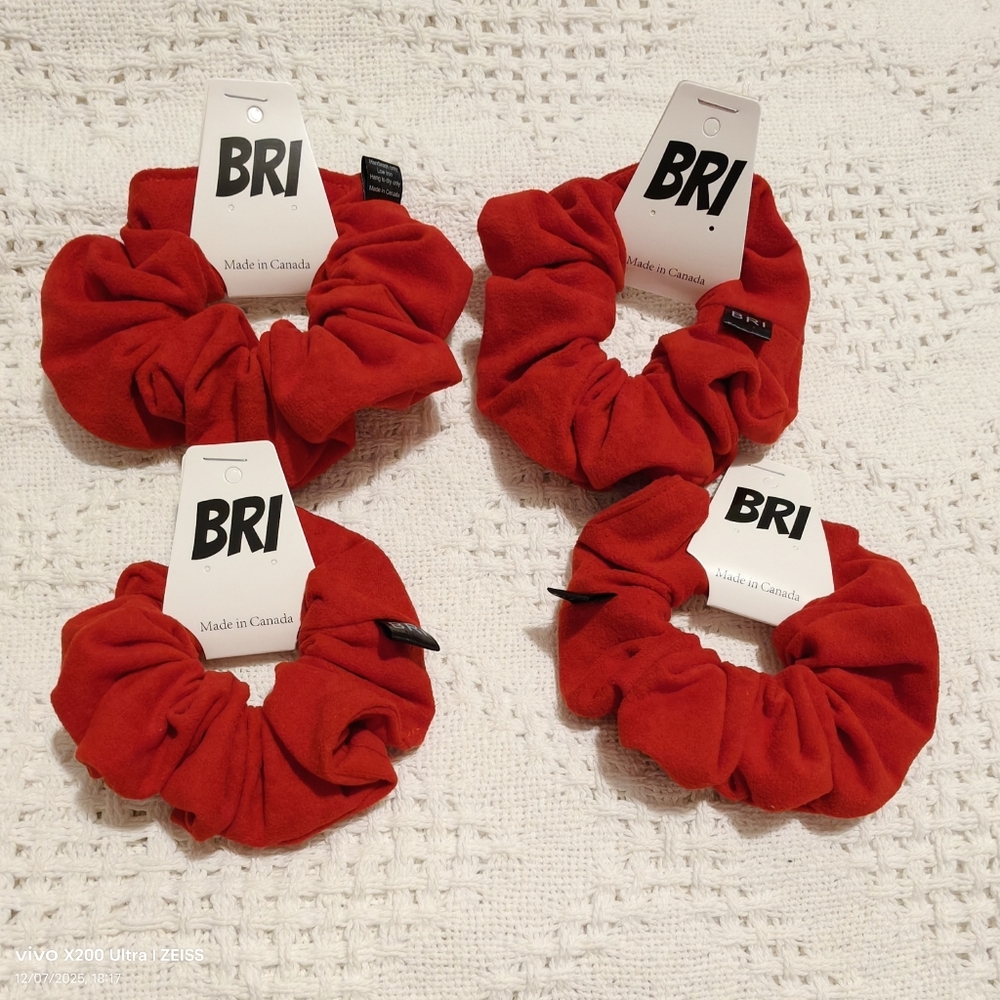 Maple Leaf Scrunchies Black, Red, White Handmade W/ ,❣️